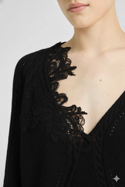 MAGLIA OVERSIZE IN LANA E CASHMERE CON TRECCE E PIZZO CORNELY