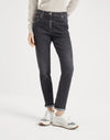 PANTALONE SLIM IN DENIM STRETCH CON SHINY LEATHER TAB