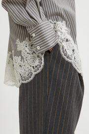 STRIPED SHIRT WITH LACE AT THE BOTTOM