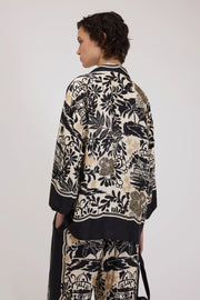 CAMICIA PIGIAMA IN RASO DI VISCOSA CON STAMPA TROPICALE A FOULARD