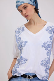 T-SHIRT CON PIZZO RICAMATO