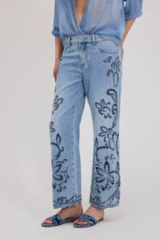 JEANS CON RICAMO SANGALLO