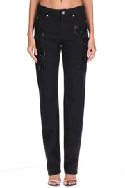 JEANS CON RICAMI FLOREALI