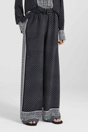 PANTALONE PALAZZO IN PURA SETA STAMPATA BANDANA