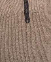 MAGLIA SCOLLO A V A COSTE IN CASHMERE CON MONILE