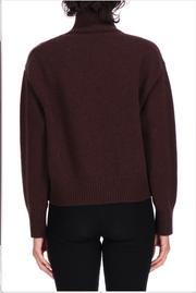 MAGLIA CORTA COLLO ALTO IN LANA